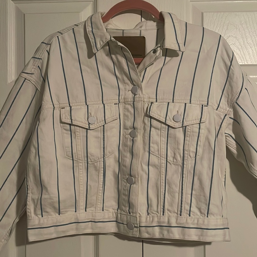 American eagle jean jacket medium